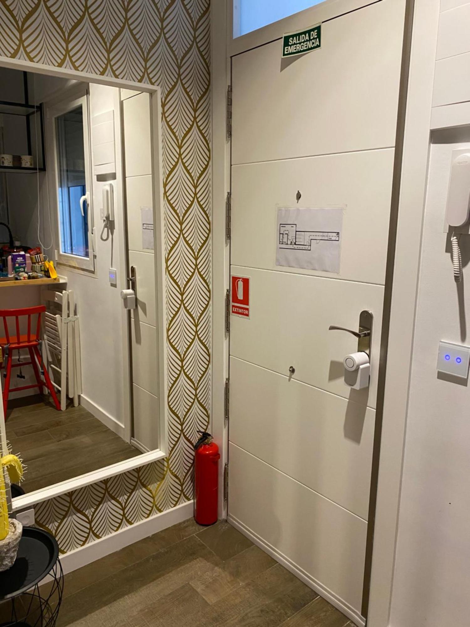 Luxury Flat City Center Full Equipe Non Touristic Madrid Exterior photo